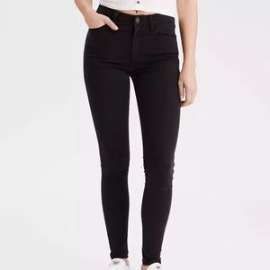 American Eagle Black High-Waisted Jegging - 6s